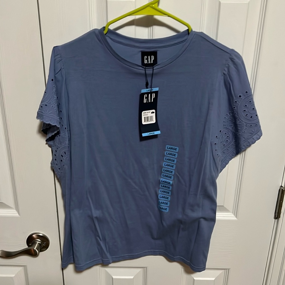 Gap Top